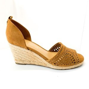Unisa Tan Laser Cut Pattern Wedge Espadrilles Size 8.5